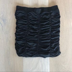 Mini skirt black rushed sz. L Forever21